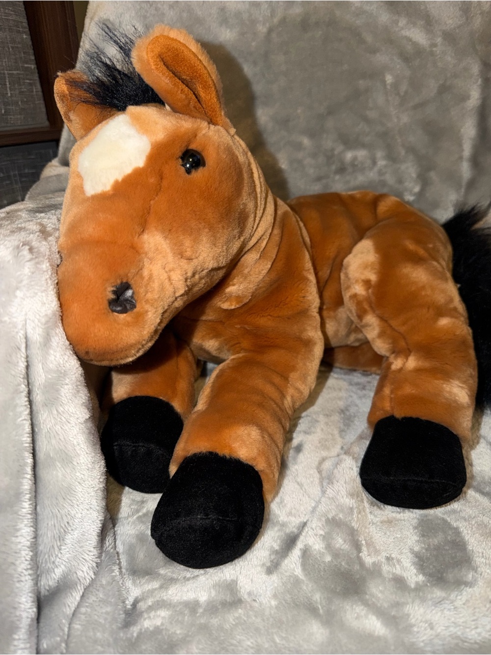 Vintage 1999 Animal Alley Mustang Horse Plush Brown Toys R Us Retired RARE